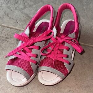 Women’s Pink Open-Toe Casual Sneakers